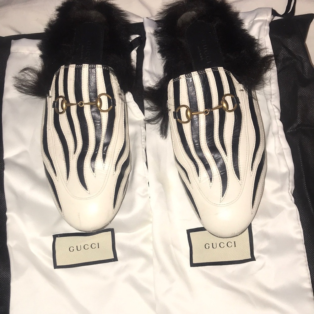 Gucci zebra PRINCETOWN Mules with fur 39